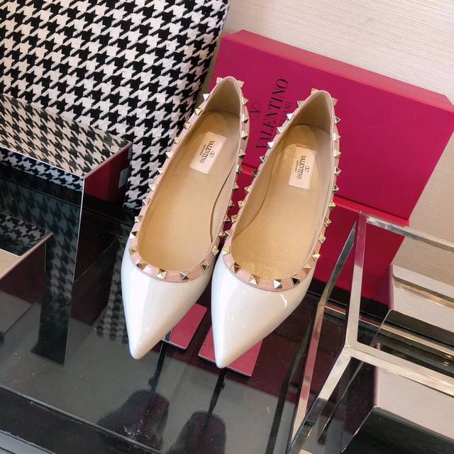 直销 女鞋 女装 女鞋 女装 女鞋 女装 女鞋 女装 Valenti** 白色漆皮 华伦天奴 Reeonz你的奢华世界防拆纸环精致做工 原版一致车线 完美数控