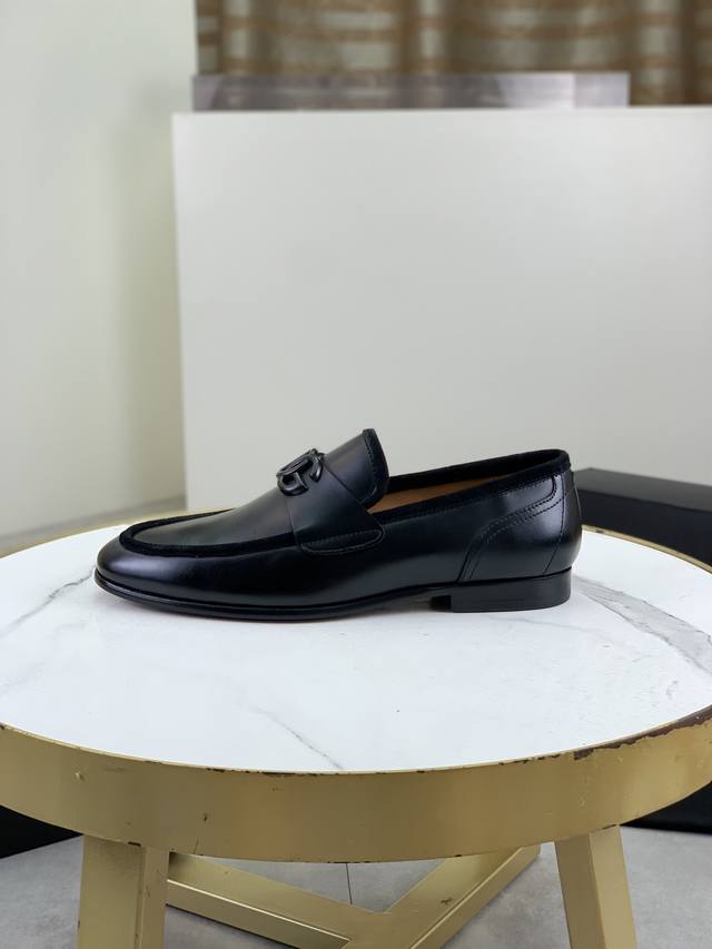 工厂P价P 顶级原单品质 真皮大底系列 专柜同步 Dolce&Gabbana 杜嘉班纳 ～高品质. Dg懒人豆豆皮鞋、众多明星至爱，采用高端进口头层小牛皮拼接设