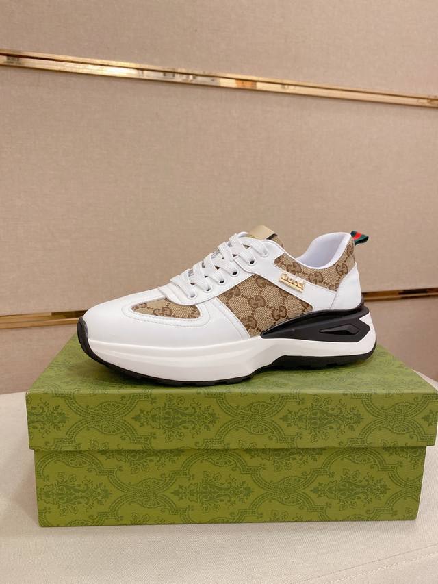 工厂P价 新款Gucci 古奇 专柜同步上市， 新款男鞋、面料精选进口牛皮，内里:羊皮内里。高端气垫开模防滑橡胶大底，精美线条、简约大气，上脚舒服上挡次、休闲旅