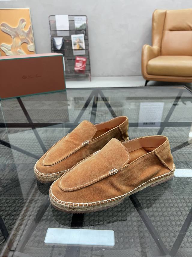 L 顶级代购 Lp 炸街男神渔夫鞋套脚新品，鞋面意大利进口牛皮面料，透气舒适水染牛皮里垫，做工清晰细致，脚感轻盈舒适，原厂跟单货 ，高品质，可随意进出专柜，欢迎