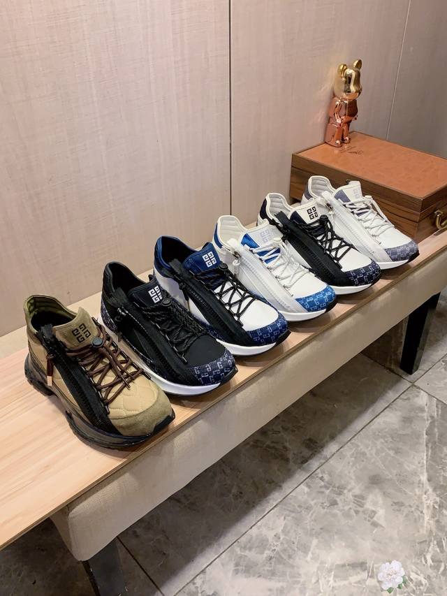 新款: 厂价 纪梵希* 最新爆款休闲鞋，顶端品牌 奢侈～代购，顶级～质量。 鞋面選用进口透气牛皮搭配布材质透气羊皮垫脚 精细做工。原版个性时尚柔软橡膠耐磨防滑大