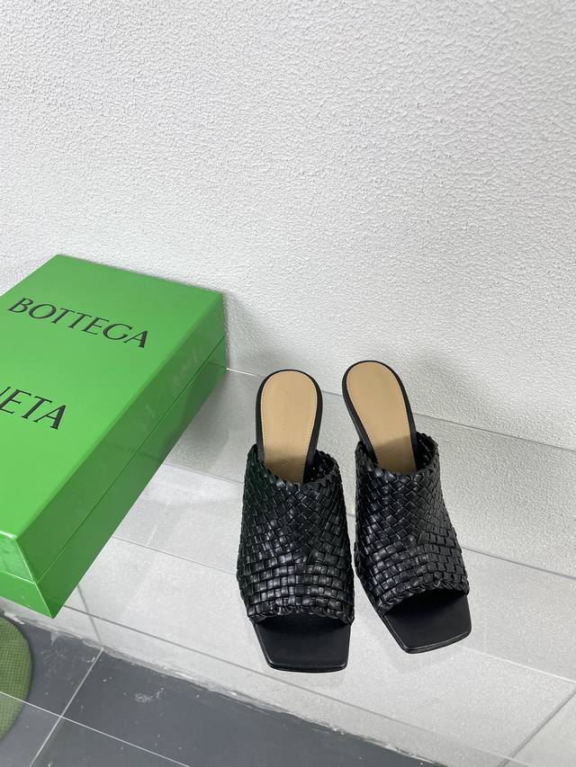 手工编织 Bv Knot系列金属跟拖鞋高跟单品~