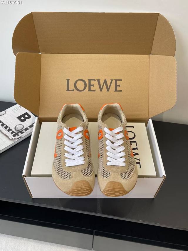 实价 扣子不加价！高版本顶级飞机盒套装30Loewe 25Fw New Arrival～ 罗意威2025早春新款情侣款运动鞋 Loewe这款芭蕾运动鞋超火超可爱