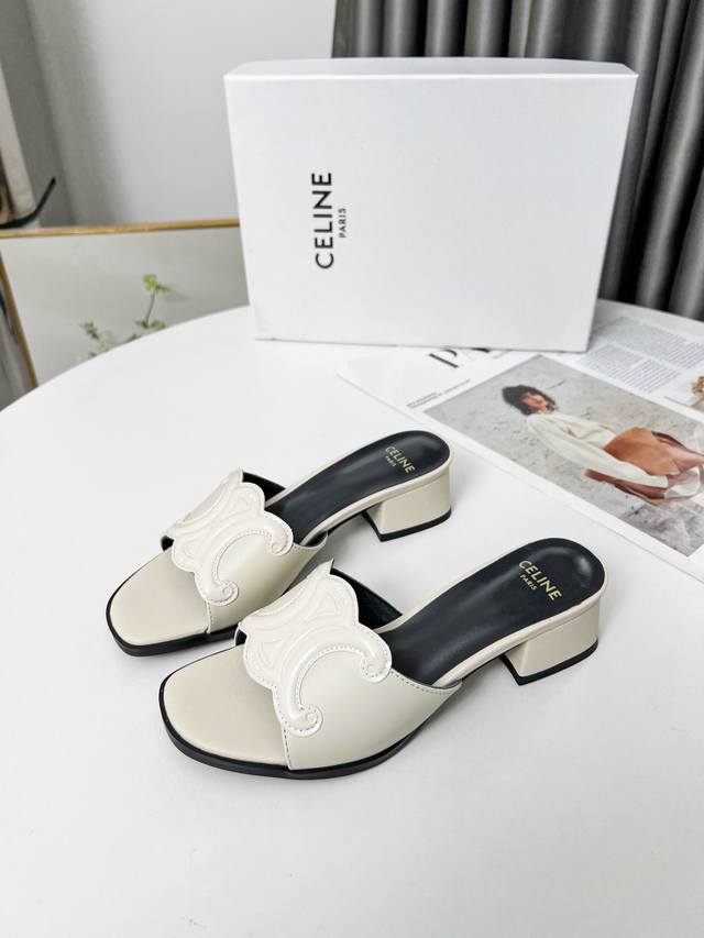 真皮大底230 Celine 赛琳头层牛皮面，羊皮内里。原版油边工艺# Celine 颜色：黑色，白色，棕色，杏色，酒红 尺码：35-43