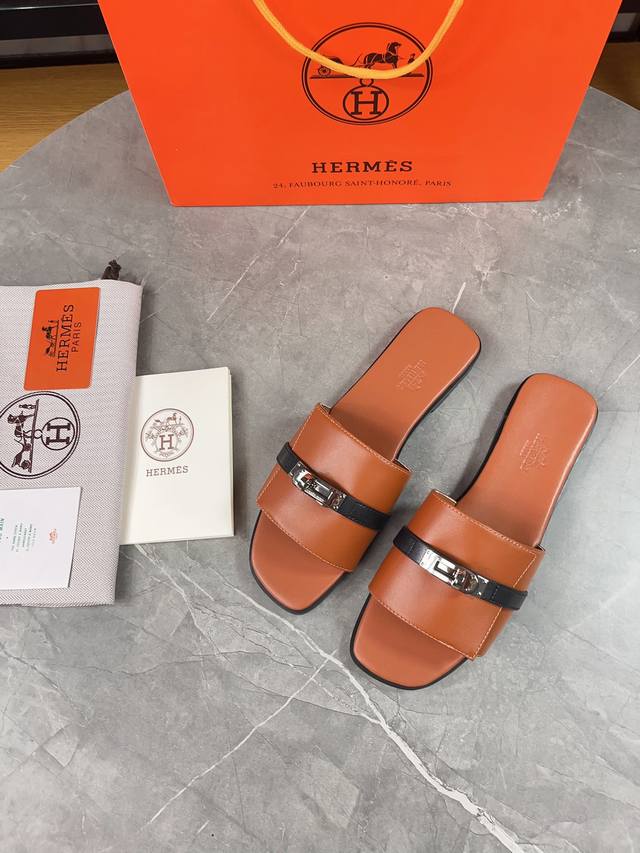 皮底220早春新款，，HermèS版型做工材料升级。 Hermes市场最高版本纯手工鞋 顶级产品爱马仕拖鞋 早春新款原版一样， 师傅级纯手工打造 ！高端定制，独