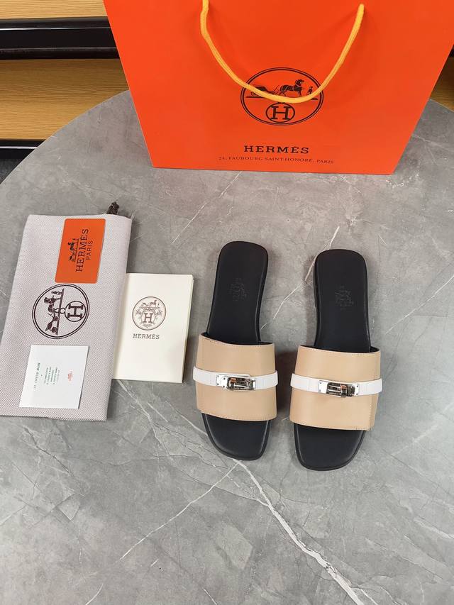 皮底220早春新款，，HermèS版型做工材料升级。 Hermes市场最高版本纯手工鞋 顶级产品爱马仕拖鞋 早春新款原版一样， 师傅级纯手工打造 ！高端定制，独