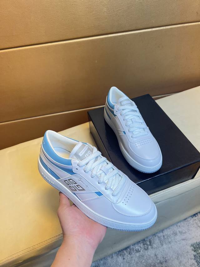 Givenchy 纪梵希 -高端品质 原单 -鞋面；纳帕小牛皮、反绒小牛皮、鞋身丝印品牌Logo -内里：品牌网帆布，垫脚；水染牛皮 -大底：超轻Tpr 橡胶;