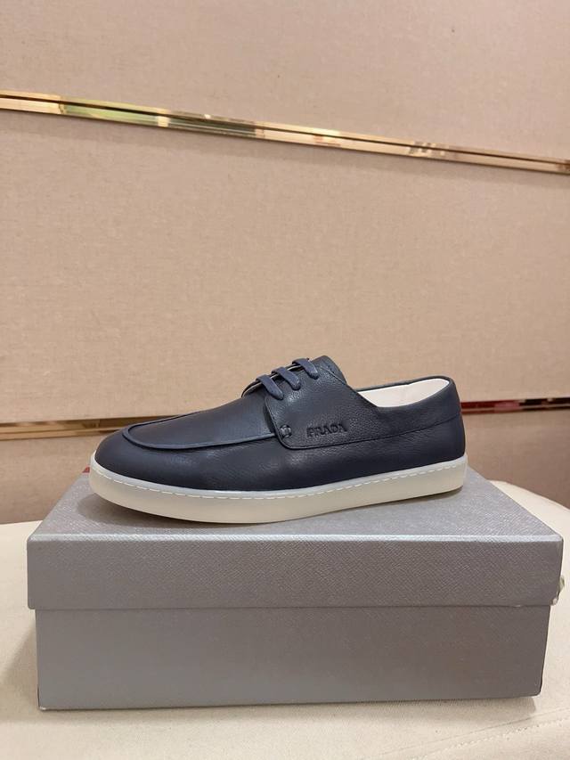 工厂P价 高版本 高品质新款Prada 普拉达 专柜同步上市， 新款男鞋、面料精选高科技滴胶工艺制作而成。内里:全牛皮内里。高端气垫开模防滑橡胶大底，精美线条、