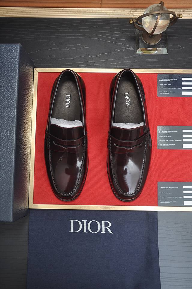 出厂价P Dior 水染牛皮内里 迪奥原版1:1高品质出厂，进口原版料，进口版原牛皮，水染牛皮内里，原版Tpu大底，码数:39-44 45定制