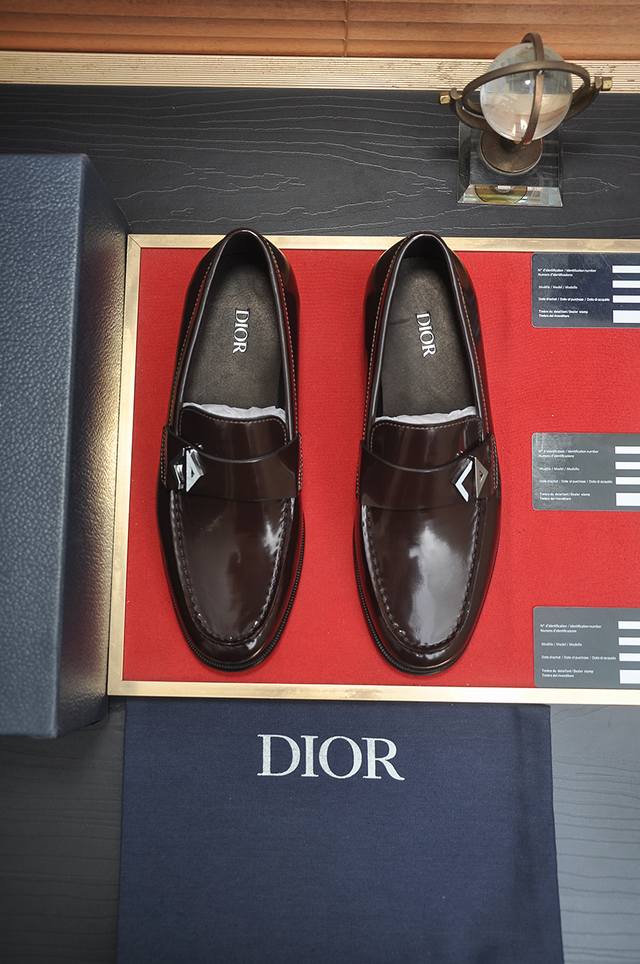 出厂价P Dior 水染牛皮内里 迪奥原版1:1高品质出厂，进口原版料，进口版原牛皮，水染牛皮内里，原版Tpu大底，码数:39-44 45定制