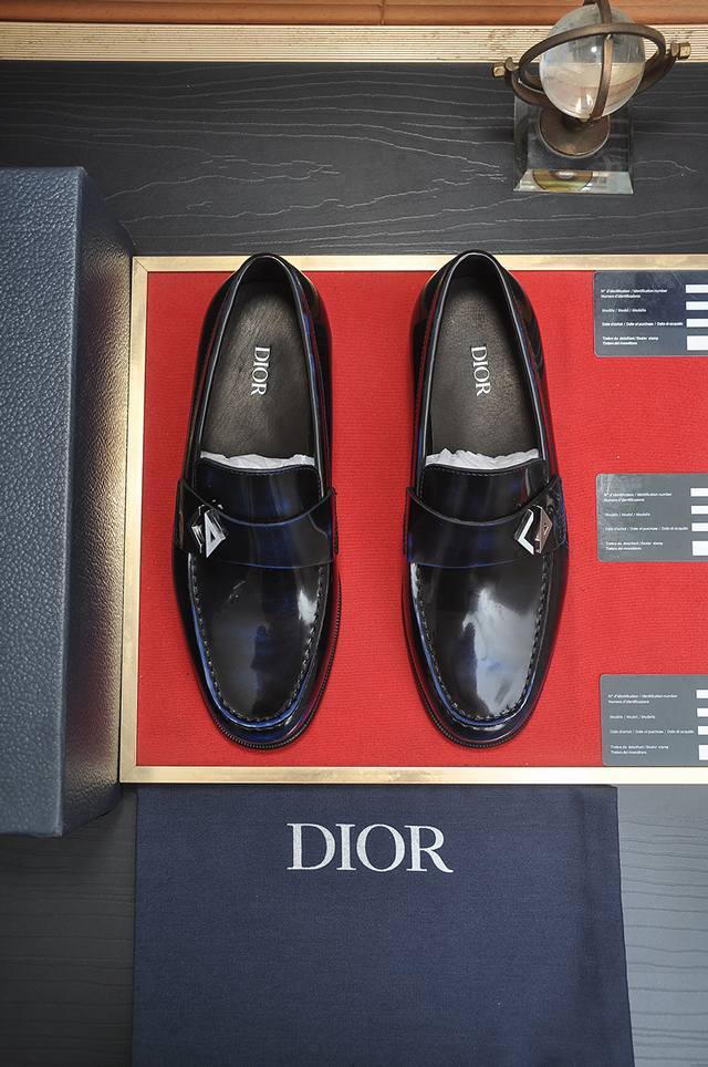 出厂价P Dior 水染牛皮内里 迪奥原版1:1高品质出厂，进口原版料，进口版原牛皮，水染牛皮内里，原版Tpu大底，码数:39-44 45定制