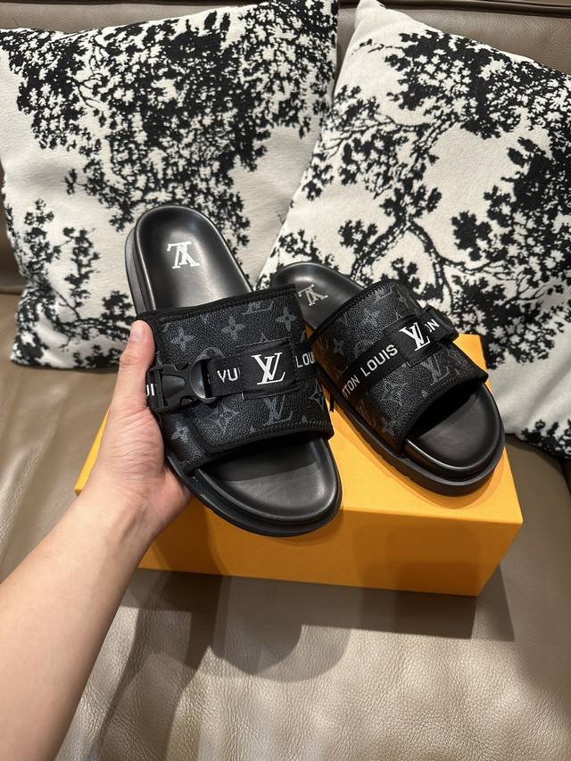 Lv 魔术贴卡扣，牛皮面 羊皮里，36-46码