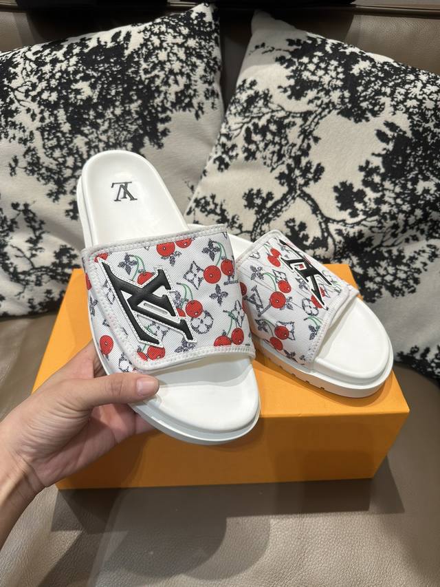 Lv 魔术贴 樱桃，牛皮面 羊皮里，36-46码
