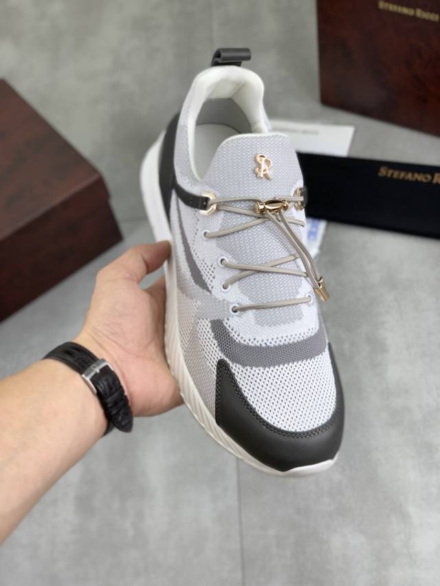 工厂P价P 实价 新款！原版品质Stefano Ricci 史蒂芬劳.尼治男士运动鞋，采用进口原版飞织鞋面，皮质柔软细腻，做工细节到位，鞋底原版设计，舒适度极好