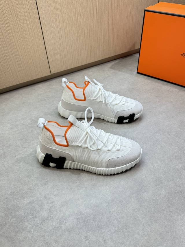 Hermes 爱马仕 -高端品质 原单休闲运动鞋 -鞋面：反绒小牛皮、品牌飞织 针织 布匹、鞋舌.后跟.品牌织带 -内里：垫脚；水染牛皮 -大底：超轻Tpu发泡