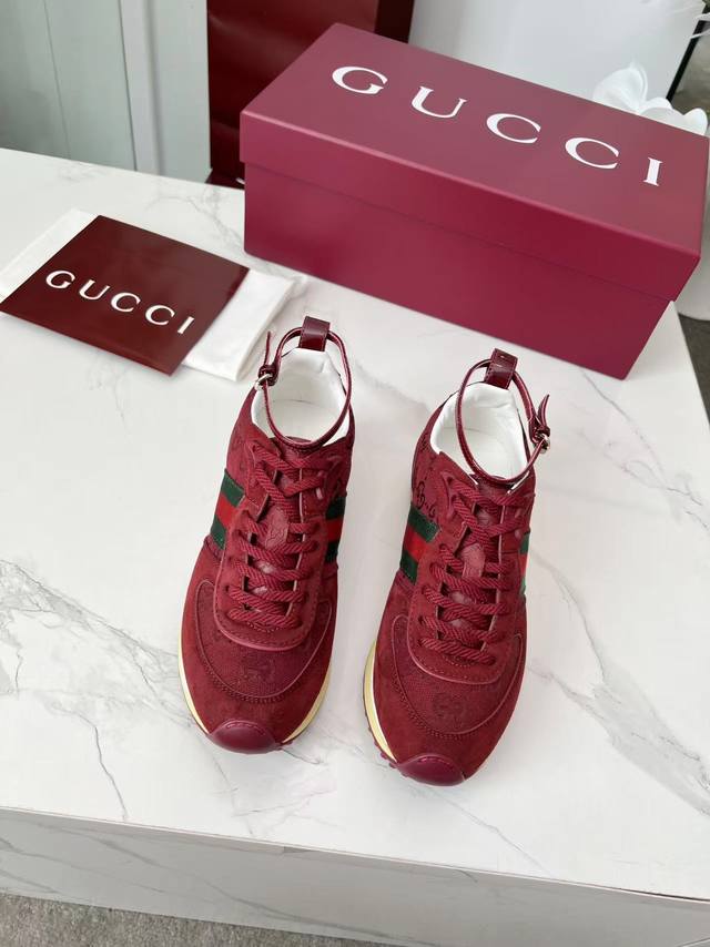 Gucci 古奇 女款 新款阿甘运动鞋 轻盈舒适又百搭，这款运动鞋可两穿，可拆卸可调节踝部绑带，非常新颖的设计，细节满满，彰显复古运动情怀 女码35 40 41