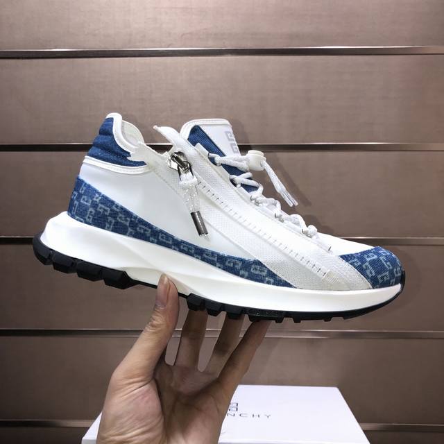 工厂P批 Givenchy.纪梵希 专柜同步发售鞋面：意大利进口品牌印花布匹 尽显奢华，透气网布内里加上双层组合，脚感舒适，鞋底：原厂特供橡胶发泡大底，轻便，舒