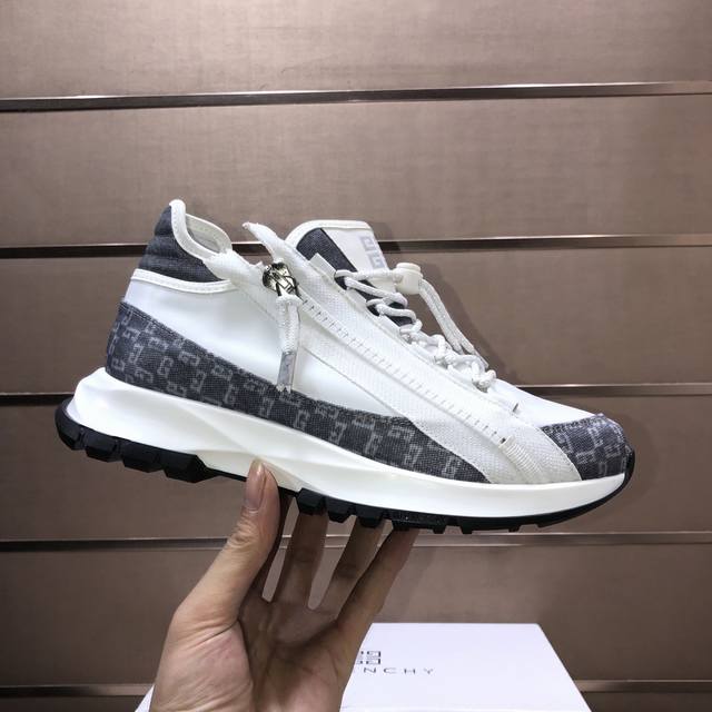 工厂P批 Givenchy.纪梵希 专柜同步发售鞋面：意大利进口品牌印花布匹 尽显奢华，透气网布内里加上双层组合，脚感舒适，鞋底：原厂特供橡胶发泡大底，轻便，舒