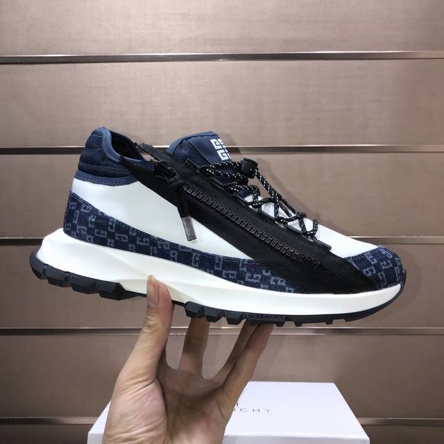 工厂P批 Givenchy.纪梵希 专柜同步发售鞋面：意大利进口品牌印花布匹 尽显奢华，透气网布内里加上双层组合，脚感舒适，鞋底：原厂特供橡胶发泡大底，轻便，舒