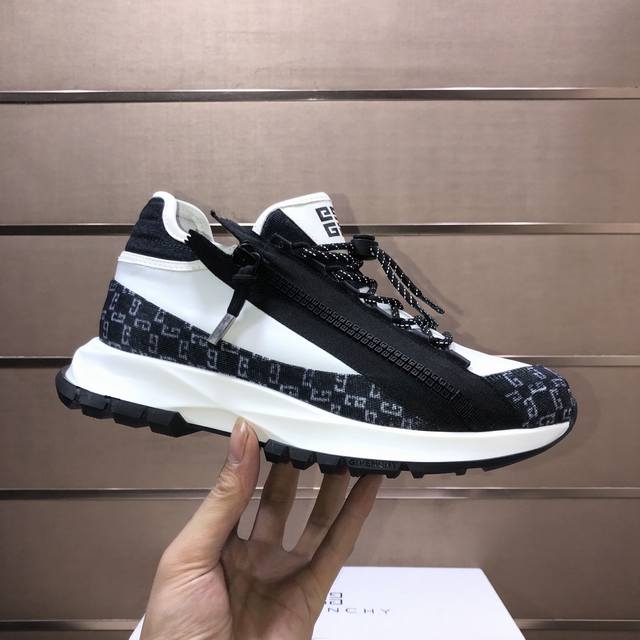 工厂P批 Givenchy.纪梵希 专柜同步发售鞋面：意大利进口品牌印花布匹 尽显奢华，透气网布内里加上双层组合，脚感舒适，鞋底：原厂特供橡胶发泡大底，轻便，舒