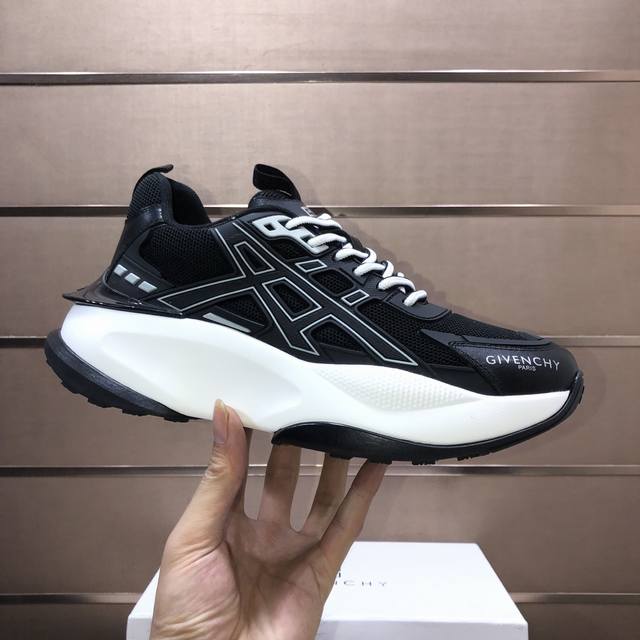 工厂P批 Givenchy.纪梵希 专柜同步发售鞋面：意大利进口品牌印花布匹 尽显奢华，透气网布内里加上双层组合，脚感舒适，鞋底：原厂特供橡胶发泡大底，轻便，舒