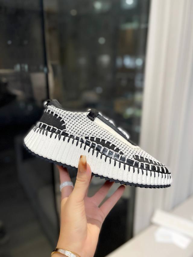 2630春夏Chloe 克洛伊Nama Sneaker彩虹系列运动鞋、容祖儿和孙怡宋茜明星同款、原材料是可再生物料制作、全手工缝马克线、肉眼可见皆是手工制造、环