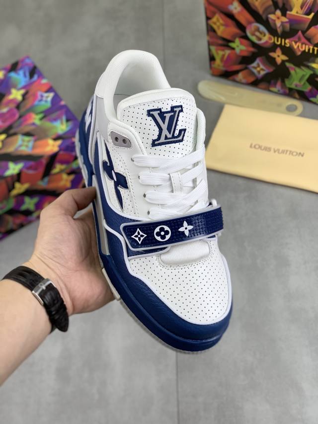 工厂P价P 实价 Louis Vuitton 原单 新款Lv路易威登 * Lv经典潮鞋！选用进口原版牛皮 水染牛皮内里.最新款原版耐磨橡胶组合大底！高品质精品！