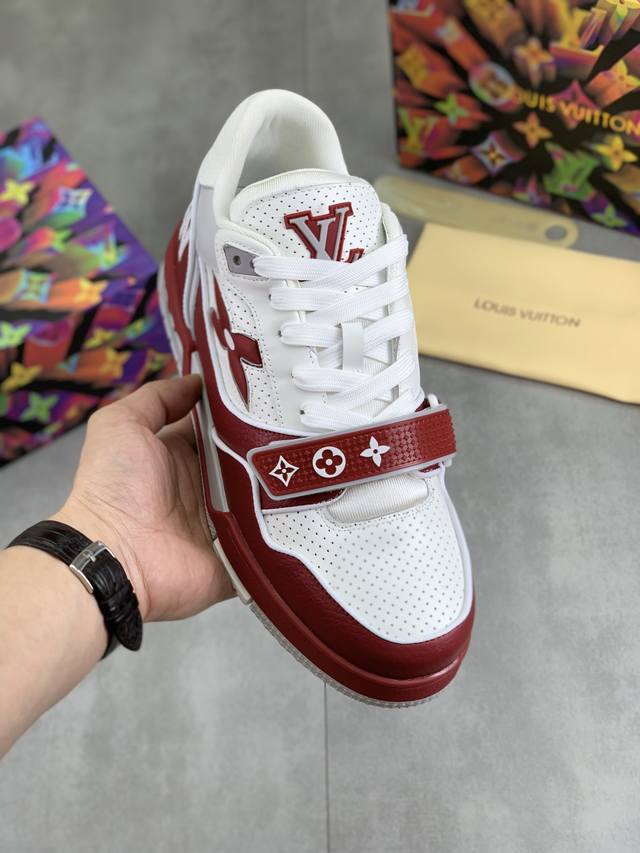 工厂P价P 实价 Louis Vuitton 原单 新款Lv路易威登 * Lv经典潮鞋！选用进口原版牛皮 水染牛皮内里.最新款原版耐磨橡胶组合大底！高品质精品！