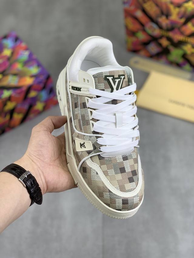 工厂P价P 实价 最新款颜色 高版本2025Louis*Vuitto* Lv Traine 走秀款Trainer 大底和面料私模 绝对下血本费心思的一款鞋子 自