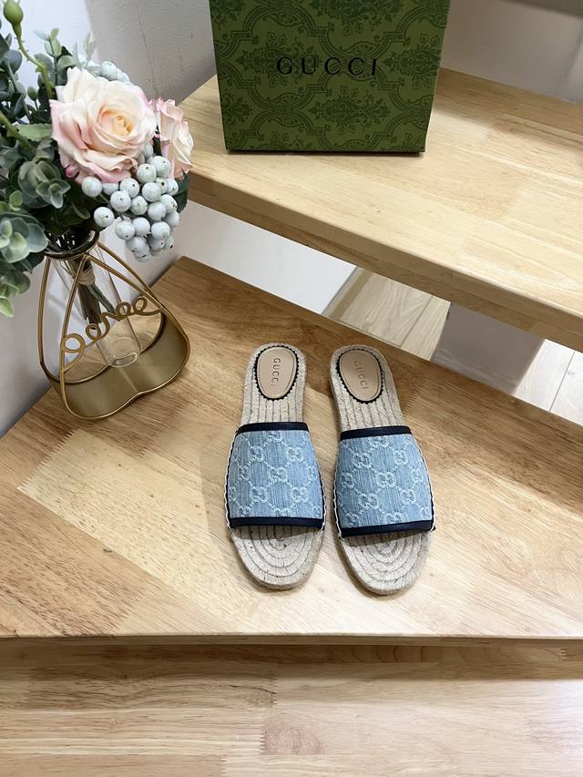Gucci 24Ss 早秋 男女同款Gg图案装饰园头古奇拖鞋草编新款渔夫鞋 经典乌木色Gg Supreme帆布鞋面，官网同步， 永不过时，超级舒适， 四季都可以