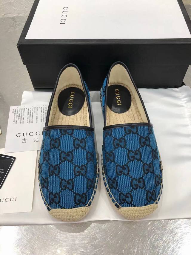 Gucci 最新颜色渔夫鞋，原版1:1 开模橡胶注塑一体麻底，平底休闲，而且很好搭配 上脚超舒服，面料：进口特殊材料，内里 垫脚羊皮。码数：35一42 42可订