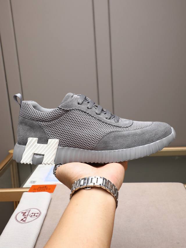 Herme* 爱马仕Bouncing运动鞋，男士休闲运动鞋，鞋面牛皮网面水洗羊里！质感十足，轻盈鞋底装饰撞色图案，打造百搭时尚风格。 码数：38-44 45定做