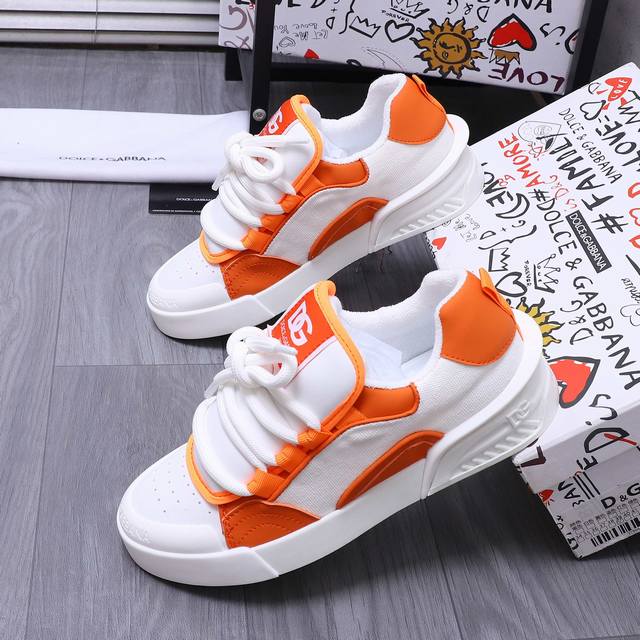 商品商标：Dg 杜嘉班纳 休闲鞋 正码码数: 38-46 商品材料：牛皮拼接透气织布鞋面 短绒内里 牛皮鞋垫 原版大底