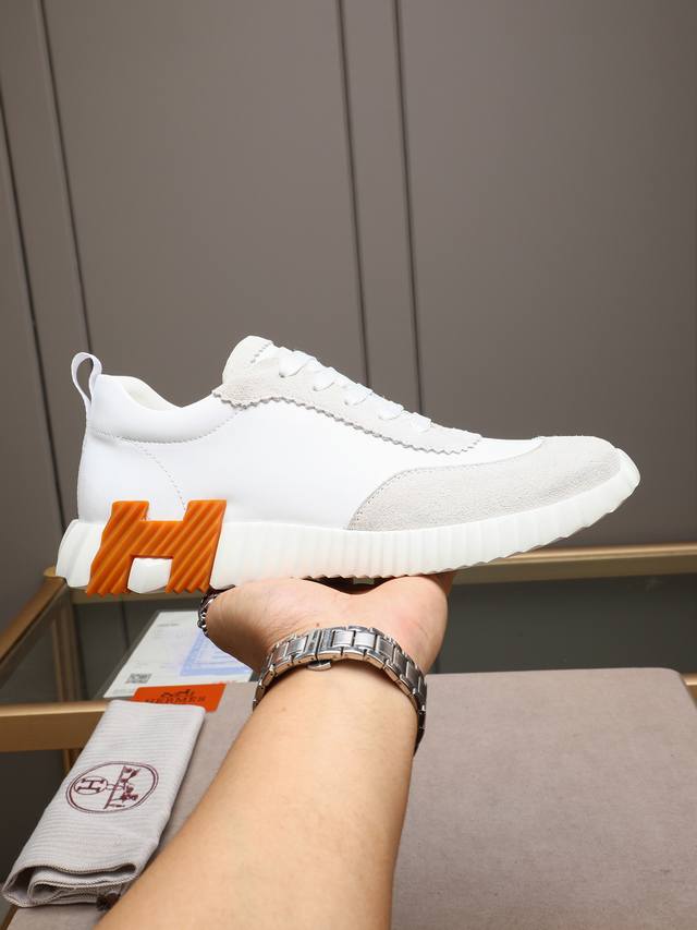 Herme* 爱马仕Bouncing运动鞋，男士休闲运动鞋，鞋面牛皮水洗羊里！质感十足，轻盈鞋底装饰撞色图案，打造百搭时尚风格。 码数：38-44 45定做