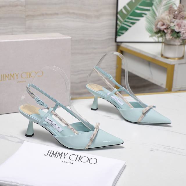 最高版本 Jimmy Cho*O｜吉米*周25Wf早春新品 高跟后空凉鞋 我们家Jc一如既往品质优越 低调不失华丽 性感又不显张扬说的就是这款 上脚太好看了 鞋
