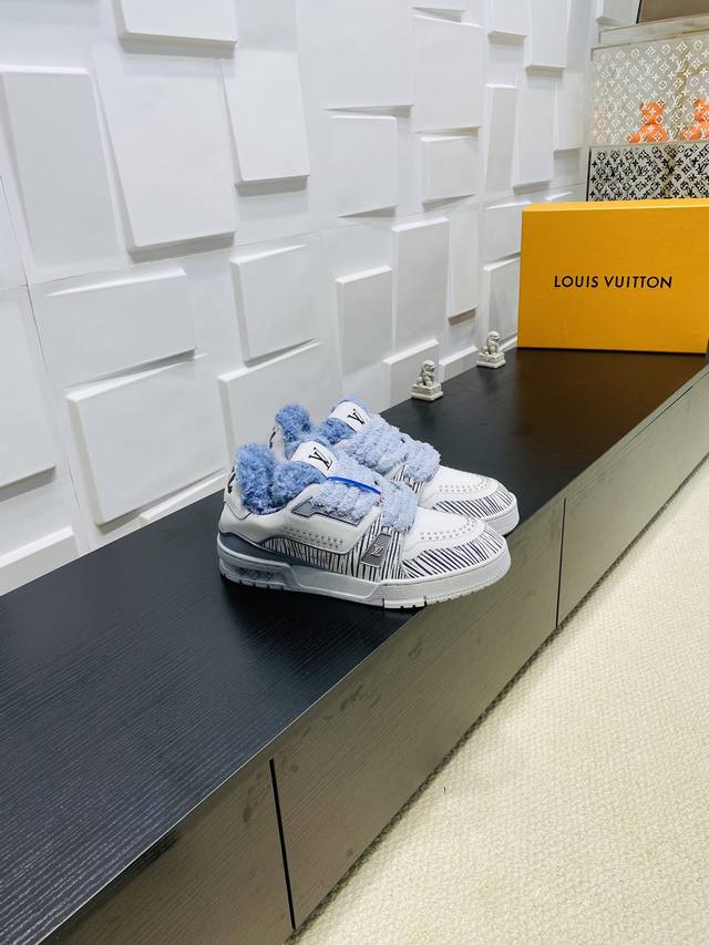 顶级版本： 条纹毛里 Lv Tarine路易威登X Tyler 联名款 驴牌 L家 压花 情侣款 休闲 运动鞋 滑板鞋 原版购入开发 路易威登 X Tyler