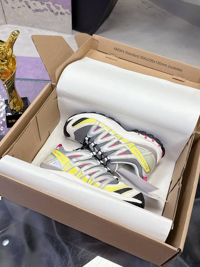 工厂P价P： 原装版 Salomon Xa Pro 3D Adv 萨洛蒙户外越野跑鞋 户外登山鞋系列 旅游必备 鞋面采用Sensifit贴合技术 全方位贴合包裹