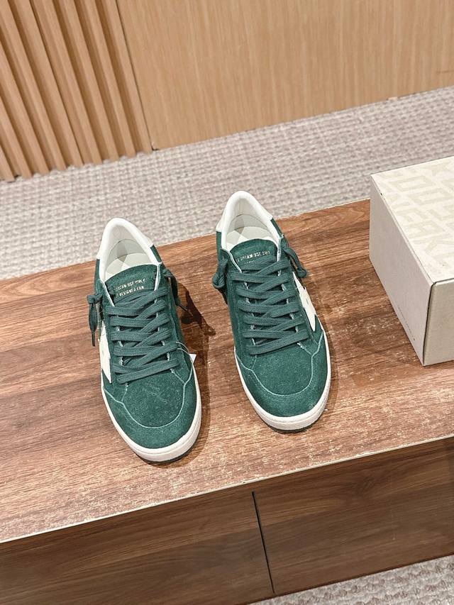 顶级版本 #限女款 ｜Golden Goose Deluxe Brand Ggdb经典小脏鞋~~火红程度上怼小白鞋，下踩各类小脏鞋！明星私服上脚示范 ×就是这么