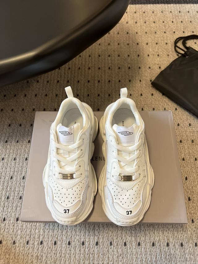 代购级 Balenciaga 25Ss厚底老爹鞋 大厂出品老爹鞋 、品质依旧、区别市面抢出版本、自购原版独立开发、鞋面订制对版面料、意大利混种小羊皮垫脚、原版开