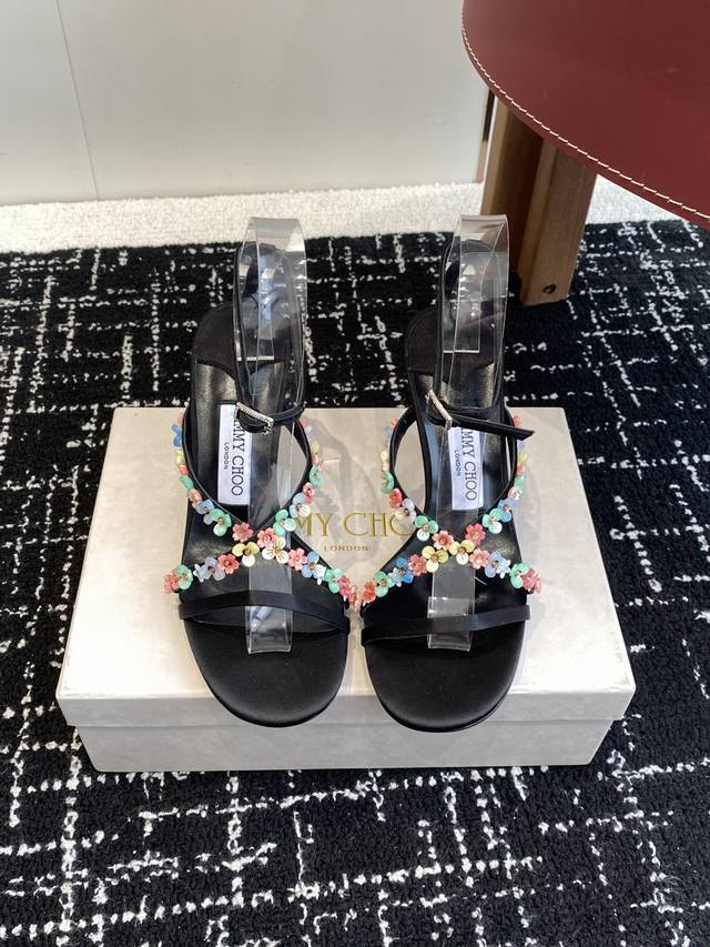 代购级 Jc钻链 猫跟 凉鞋系列 25 配饰 系列 Jimmychoo Collins Store 浅蓝 Jimmy Choo 猫跟 系列经典之作 最近好多宝宝