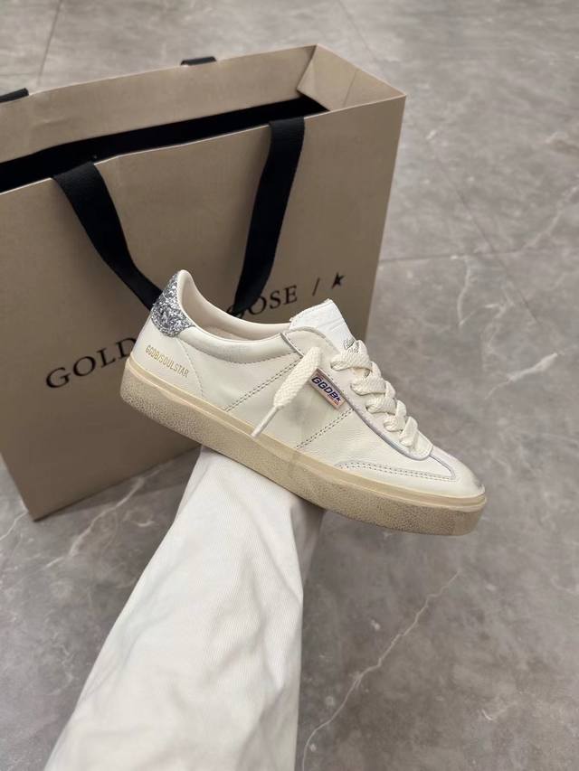 新款厚底白色高版本.低端勿扰！Ggdb Soul-Star限量款！爆款情侣款！ 新款来袭 个性涂鸦，好看又百搭，细节拉满～ 今年最新版面 官网专柜限定款 高版本
