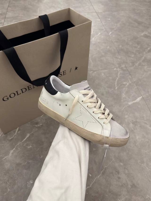 黑尾冲孔星情侣款.代购原版复刻高版本！低端勿扰 Ggdb Star黄金鹅脏脏鞋高版本男女同款情侣鞋 2025新款小脏鞋爆款四季单鞋Golden Gse Delu