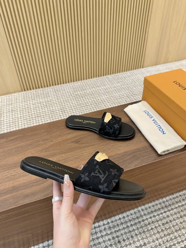 冲量价: V家25季新款上市，6个颜色工厂P现货35-43码 皮底加40