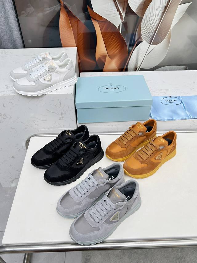 冲量价: 普拉达 Prada.. 2025年爆炸款出货了。，原版1比1开发，四色可选 35--41 34与41码可订做不退换