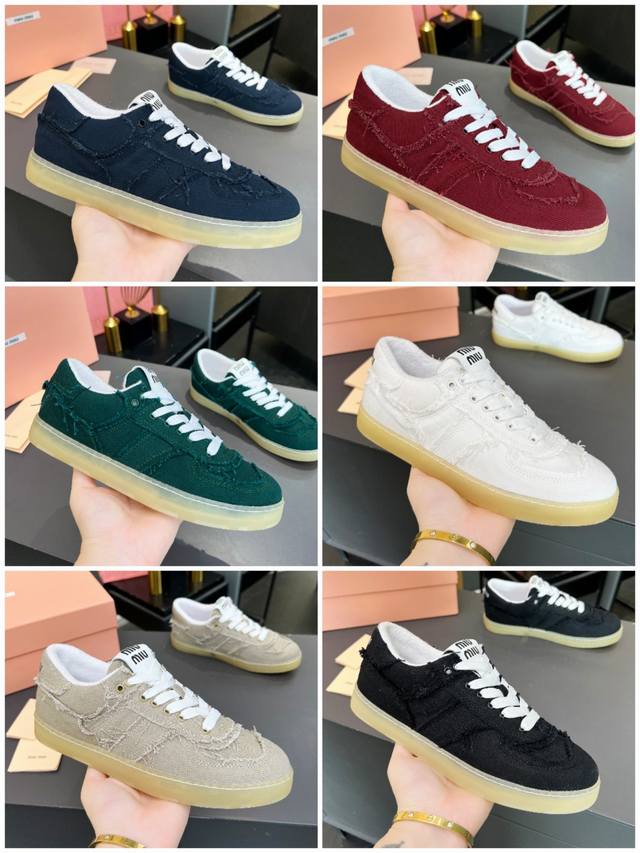 Miumiu 缪缪Ss25 New Arrival～最新款｜德训运动鞋 设计像一堆破布头子，缝缝补补又三年的感觉 纯手工制作流苏 这是一款复古做旧流苏帆布鞋，超