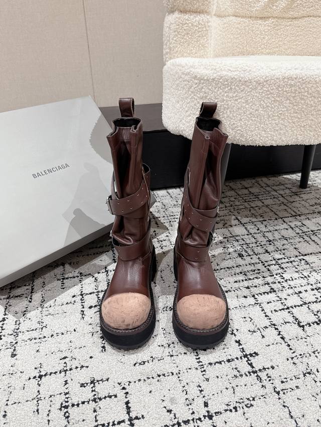 男+30 #顶级版本 情侣款 Balenciaga 巴黎世家 25 最新 Venom走秀款 暗黑风酷女孩必备 机车靴 长靴 ！可选择鞋头不做工艺 时尚宠儿又添一