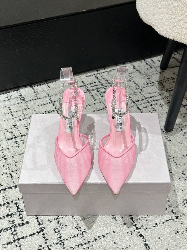 Jimmy Choo 最高品质 最新经典钻石链条 网纱 蕾丝 重工艺水晶单鞋 同步专柜 主打精致 舒适度休闲 甜美 无解风都轻松满足 Blingbling 迎面