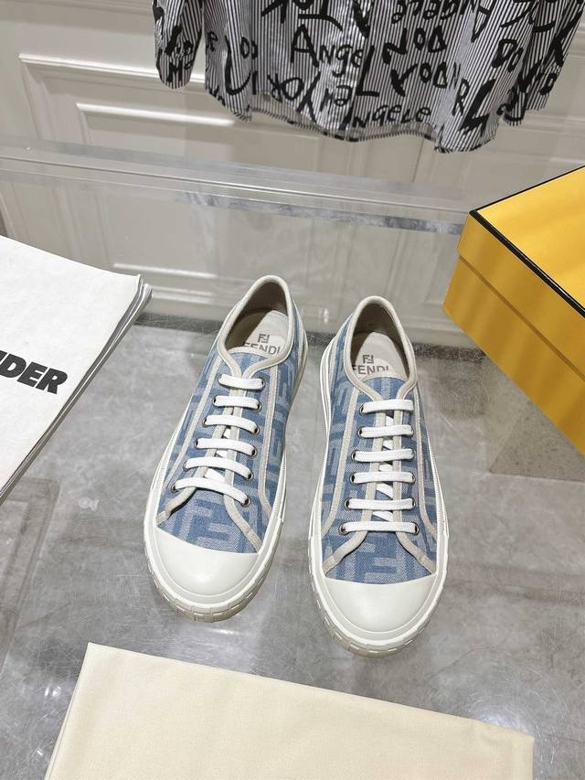 出厂 Fendi2025新款情侣帆布鞋鞋面经典Ff老花帆布休闲百搭轻便原版定制内里原版开模Tpu大底码数:35-45
