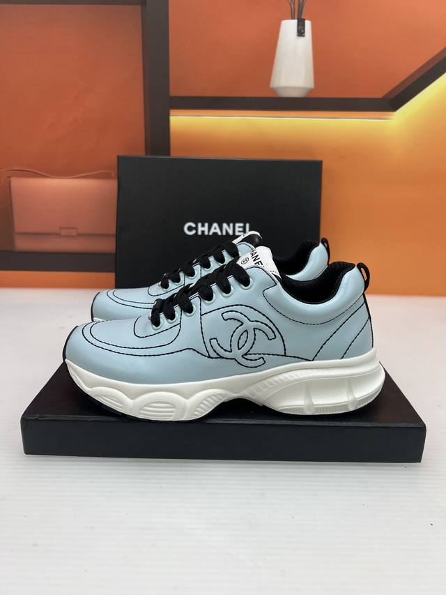 Chanel香奈儿老爹鞋-2025专柜顶级休闲款运动鞋 这款经典设计；鞋面多种工艺电绣的风格；大底却时尚运动；不平凡的拥入了多种配色元素 多元化混搭非常好看百搭