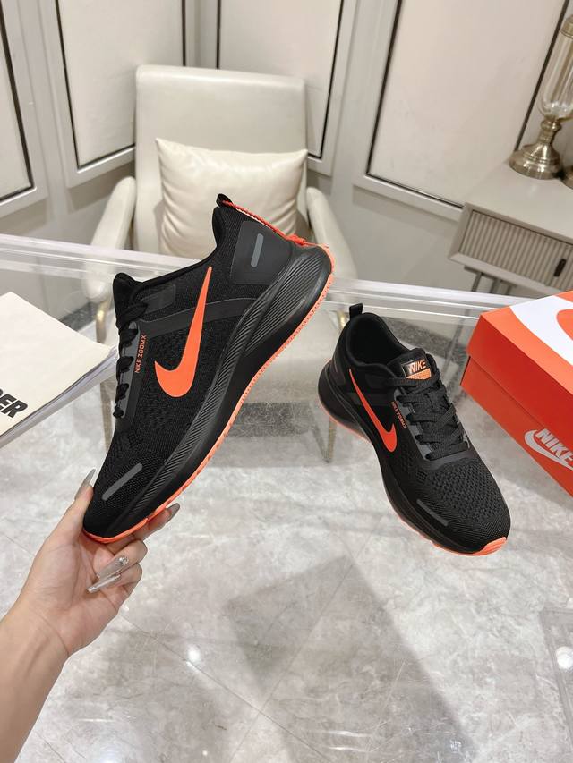 公司级Nike J 运动休闲跑步鞋 使用了新型的缓震材料，烫片工艺，加宽设计， 脚感偏韧，后跟有加厚的海绵填充，稳定防滑，极好的透气性，休闲运动首选一。男款 4